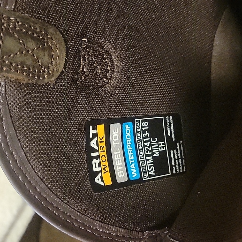 Brand New Men's Size 10.5 Ariat Work Boots - Picture 6 of 7